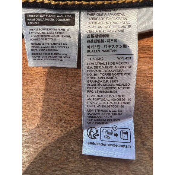 Levi's Women 315 Shaping Bootcut Mid Rise Zip Fly Stretch Jeans 18W Dark Blue - Picture 10 of 16